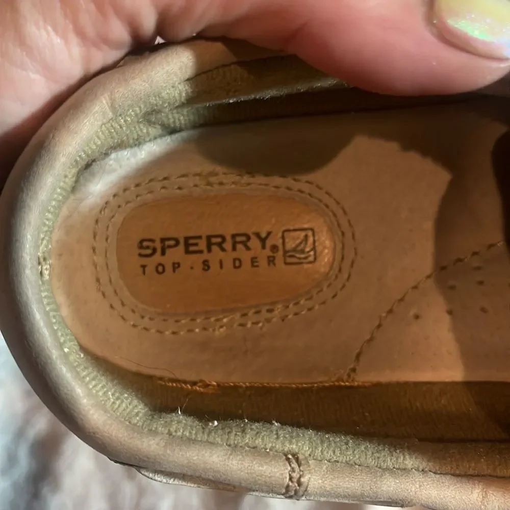 Sperry Tan Boat Shoes with Leather Finish and Moccasin Toe